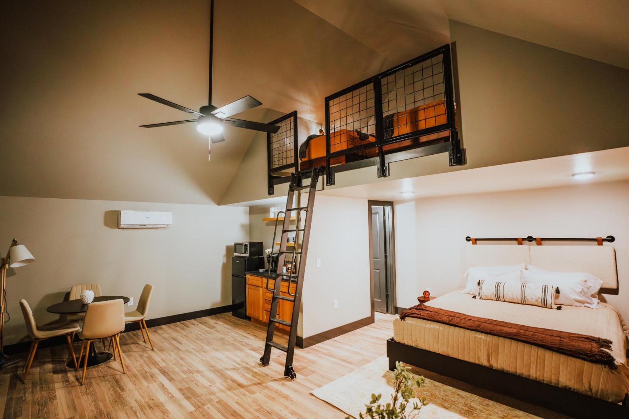 Starlight Haven At Weiss Lake Gaylesville エクステリア 写真